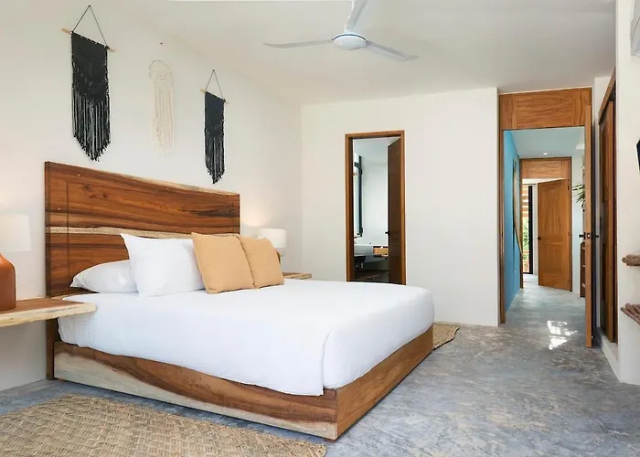 4br Jacuzzi Private Pool Gated Community Villa *